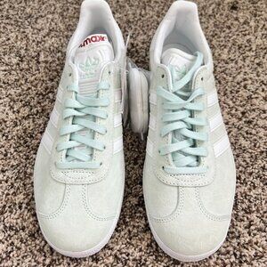 New Adidas Originals Gazelle Ice Mint/White/Gold Metallic RARE Women’s Size 8